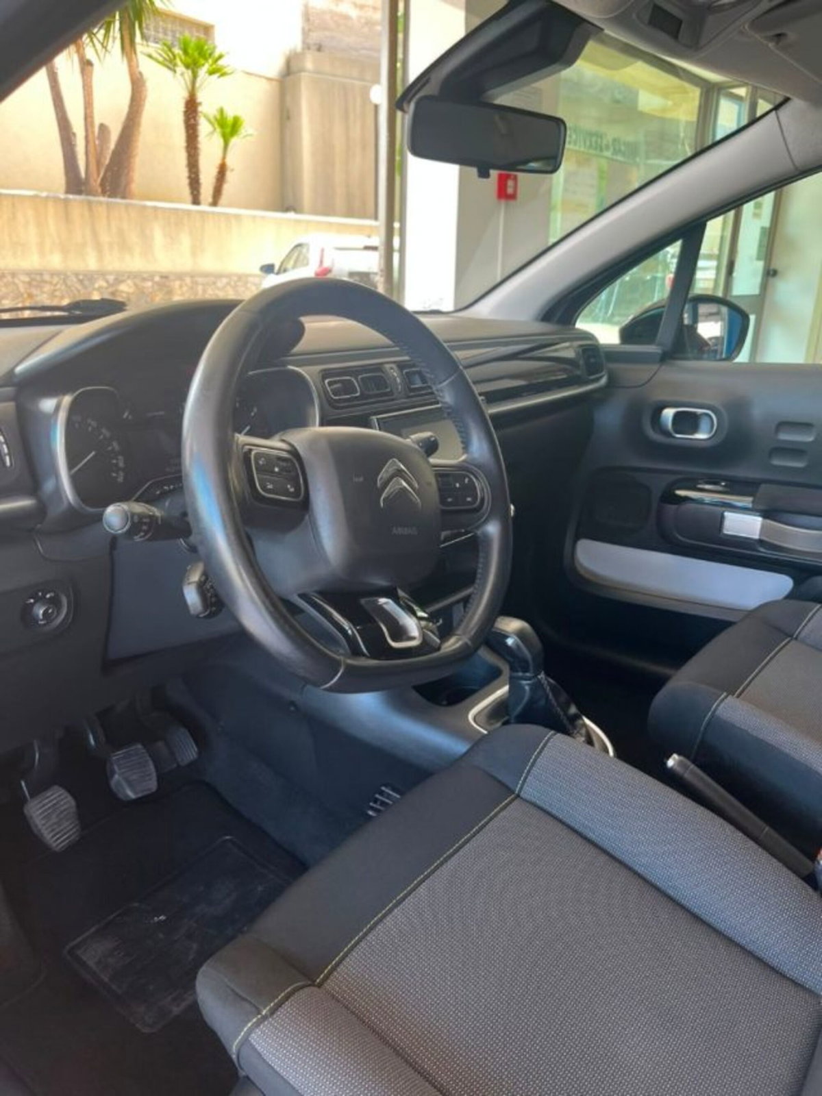 Citroen C3 BlueHDi 100 S&S Shine (9)