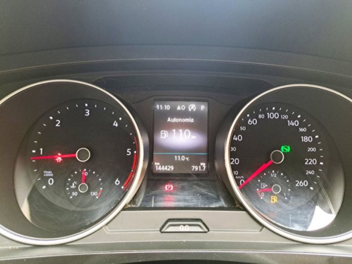 Volkswagen Tiguan 2.0 TDI SCR 4MOTION Executive BlueMotion Technology (13)