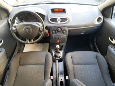 Renault Clio 1.2 16V 5 porte (13)