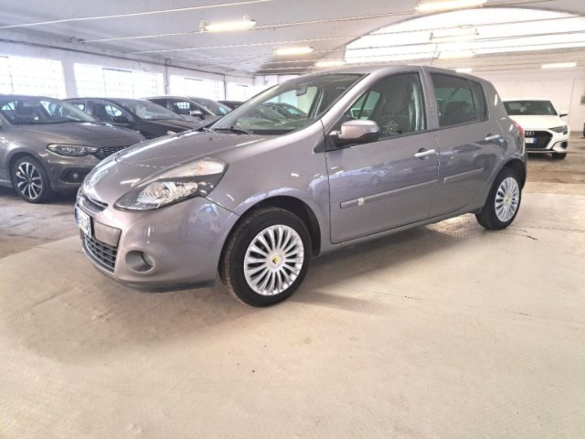 Renault Clio 1.2 16V 5 porte (3)