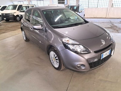 Renault Clio 1.2 16V 5 porte (6)