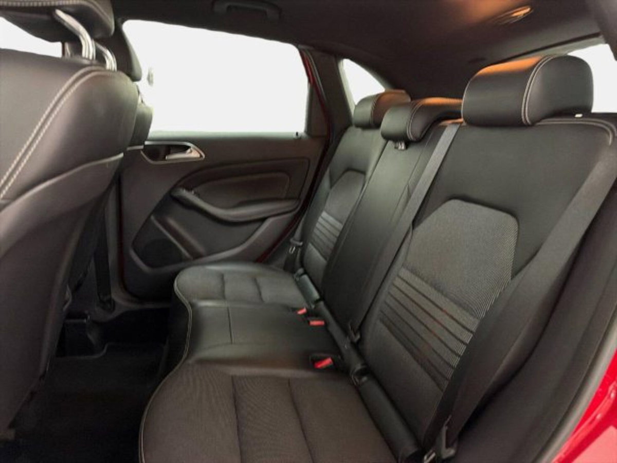 Mercedes-Benz Classe B 180 CDI Premium (13)