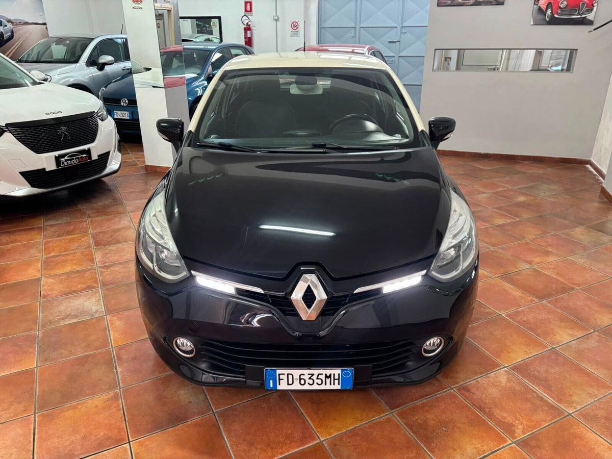 Renault Clio dCi 8V 90CV EDC Start&Stop 5 porte Energy Intens (2)