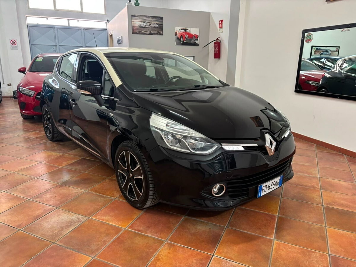 Renault Clio dCi 8V 90CV EDC Start&Stop 5 porte Energy Intens (4)