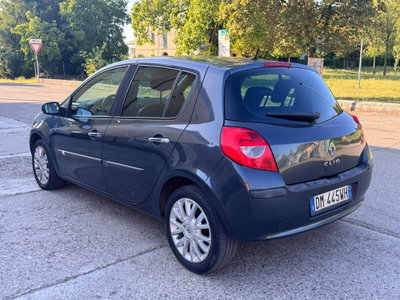 Renault Clio Storia 1.2 16V 5 porte Dynamique (3)