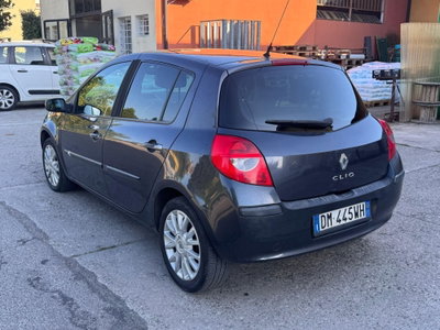 Renault Clio Storia 1.2 16V 5 porte Dynamique (5)