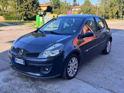Renault Clio Storia 1.2 16V 5 porte Dynamique (8)