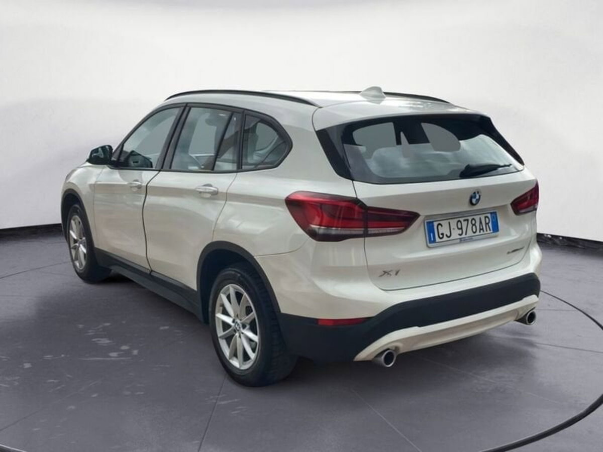 BMW X1 sDrive 18d Msport (4)