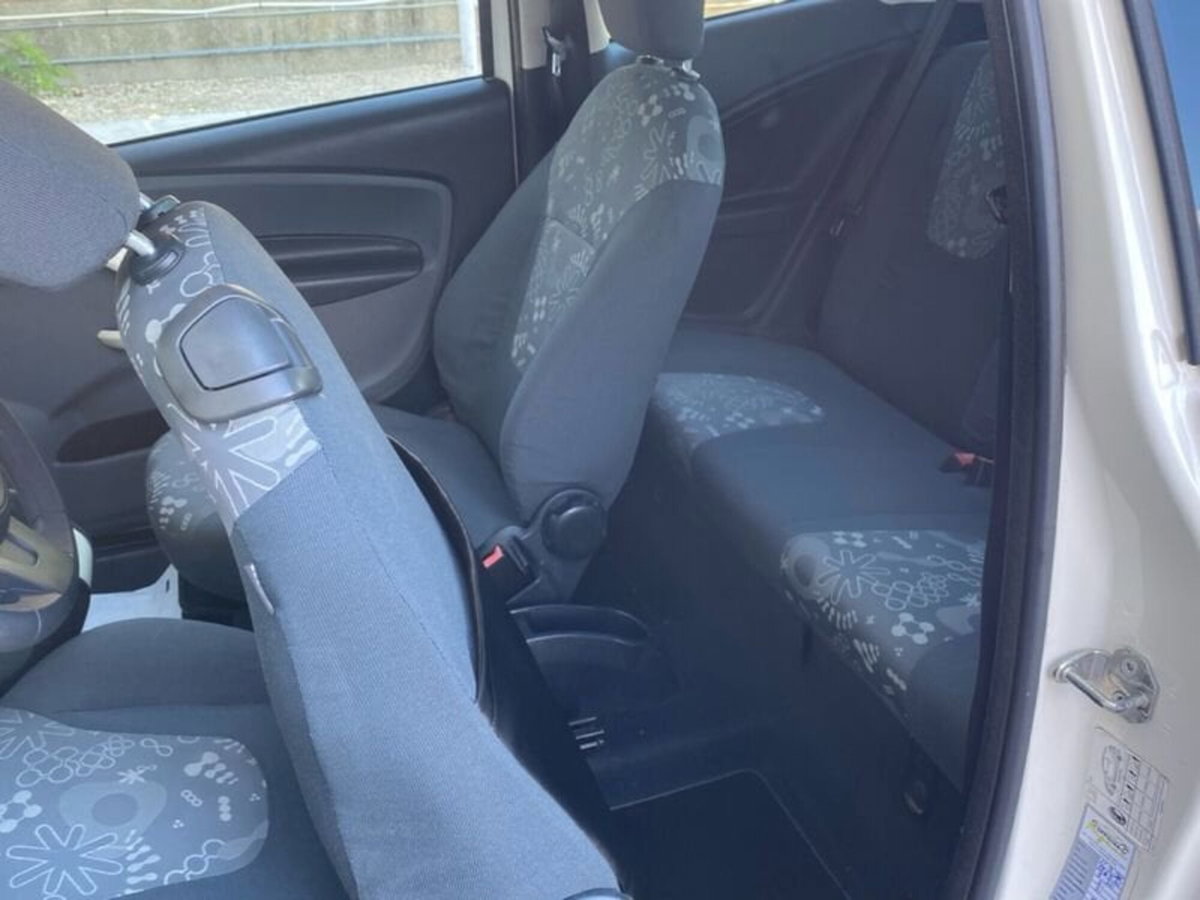 Ford Ka 1.2 8V 69CV (16)