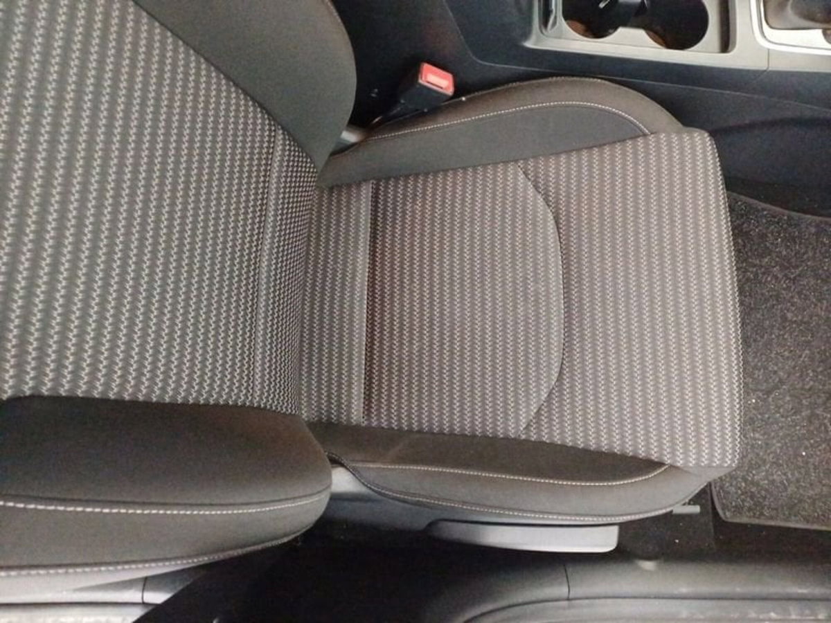 Kia Ceed Sport Wagon 1.6 CRDi 136 CV MHEV DCT SW Business (11)
