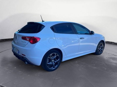 Alfa Romeo Giulietta 2.0 JTDm Distinctive 150cv E5+ (4)