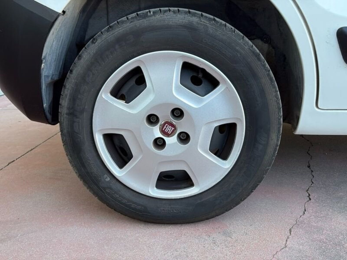 Fiat Fiorino 1.3 MJT 95CV Cargo (12)