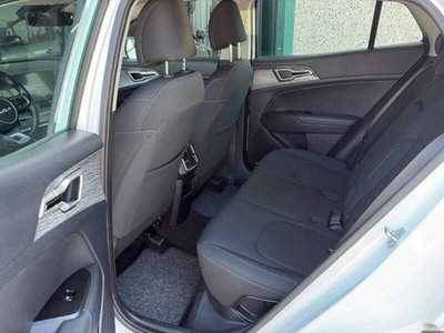 Kia Sportage 1.6 crdi mhev Business dct (17)