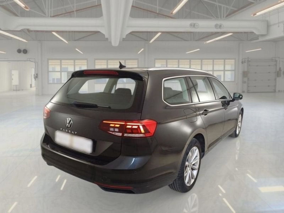 Volkswagen Passat Variant 2.0 TDI SCR EVO DSG Business (2)