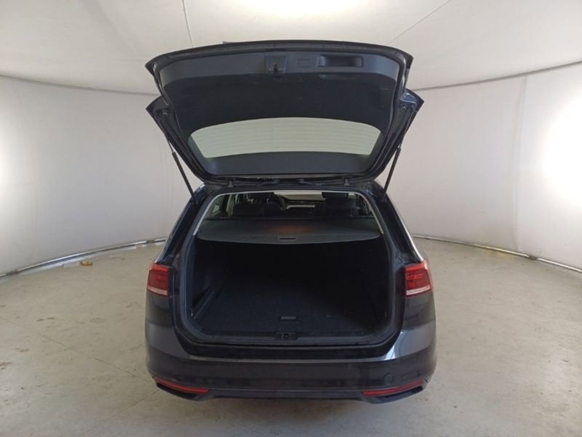 Volkswagen Passat Variant 2.0 TDI SCR EVO DSG Business (6)
