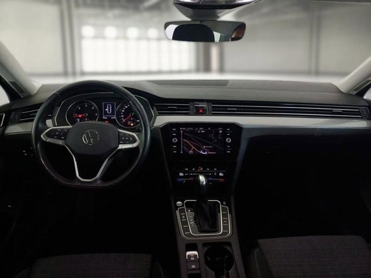 Volkswagen Passat Variant 2.0 TDI SCR EVO DSG Business (7)