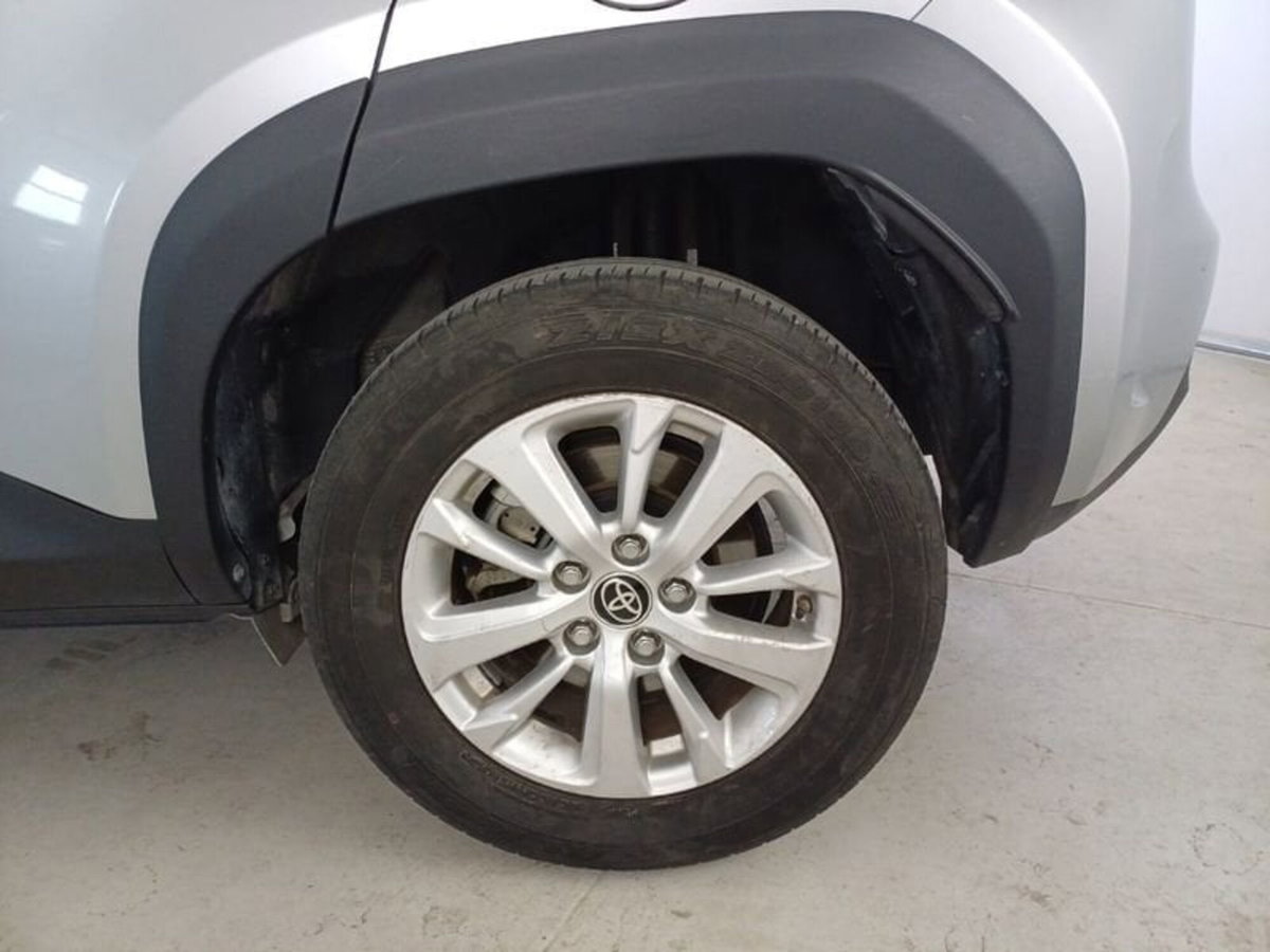 Toyota Yaris Cross 1.5h GR Sport Black Sky fwd 116cv e-cvt (14)