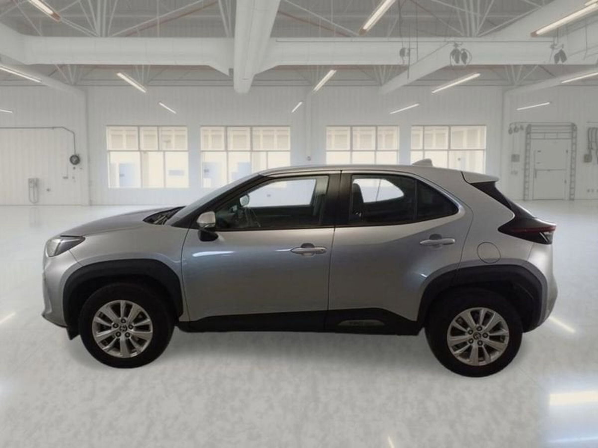 Toyota Yaris Cross 1.5h GR Sport Black Sky fwd 116cv e-cvt (4)