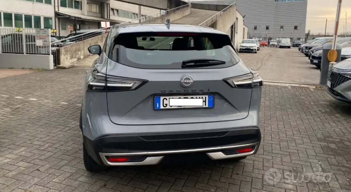Nissan Qashqai 1.3 mhev Acenta 2wd 140cv (5)