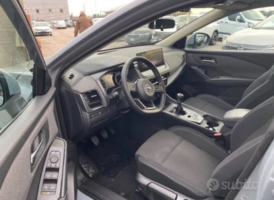 Nissan Qashqai 1.3 mhev Acenta 2wd 140cv (9)