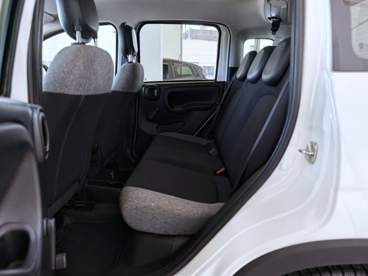 Fiat Panda 1.0 FireFly S&S Hybrid City Life (17)