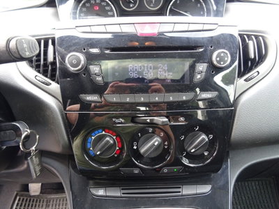Lancia Ypsilon 1.2 69 CV 5 porte Platinum (15)