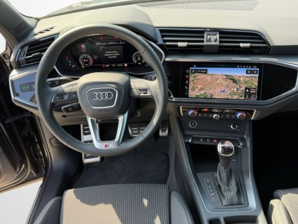 Audi Q3 Sportback 35 TDI quattro S tronic S line edition (12)