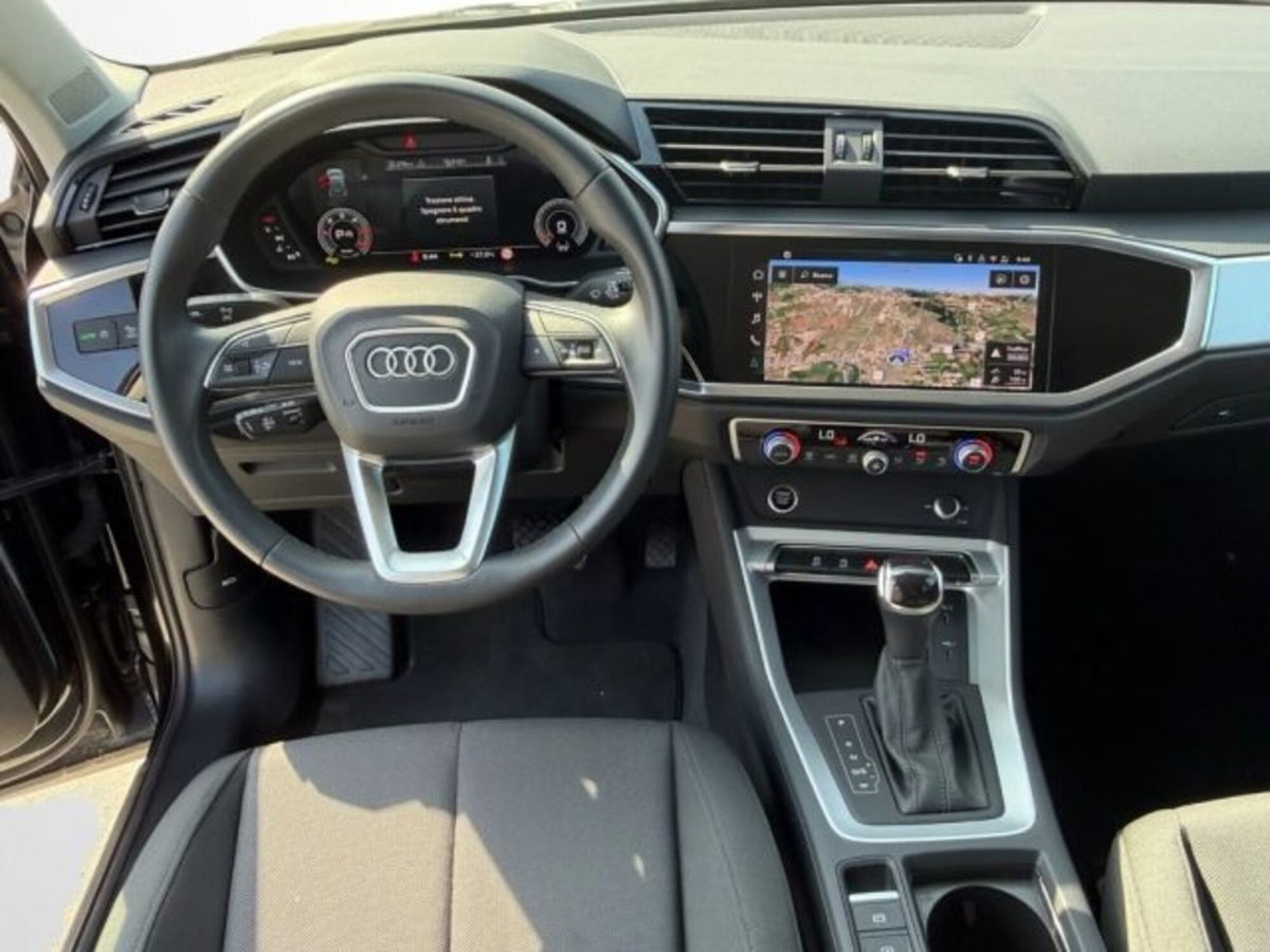 Audi Q3 35 TDI quattro S tronic Business Advanced (10)