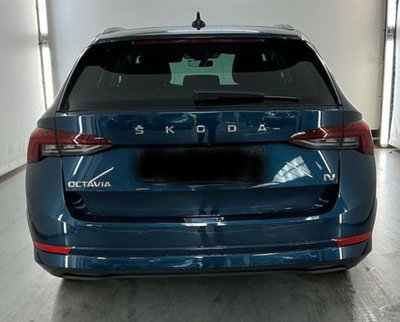 Skoda Octavia Station Wagon 1.5 e-TEC DSG Wagon Sportline (5)