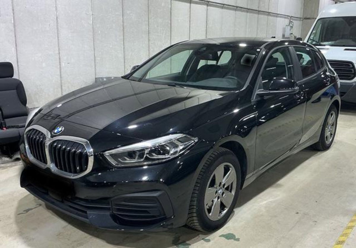 BMW Serie 1 116d 2.0 116CV cat 5 porte Attiva DPF