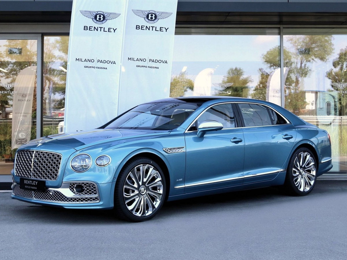 Bentley Flying Flying Spur 6.0 W12 Speed Edition12 auto (3)
