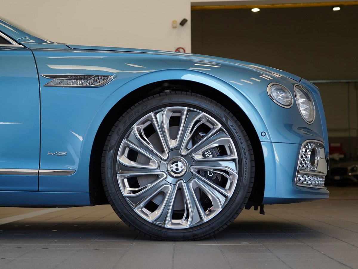 Bentley Flying Flying Spur 6.0 W12 Speed Edition12 auto (6)