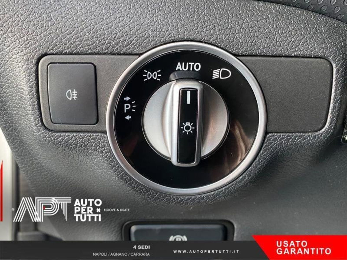 Mercedes-Benz Classe A 200 d Automatic 4Matic Sport (12)