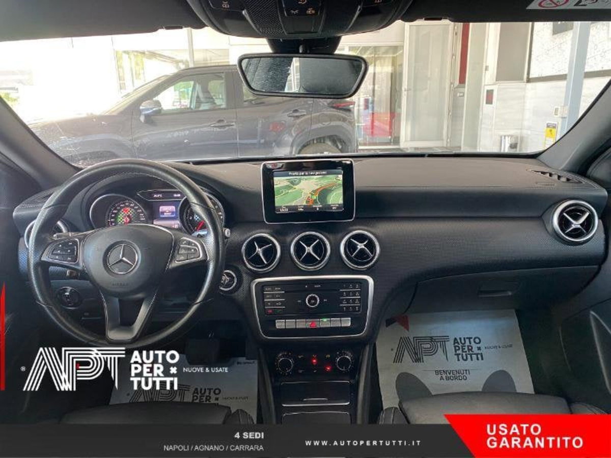Mercedes-Benz Classe A 200 d Automatic 4Matic Sport (9)