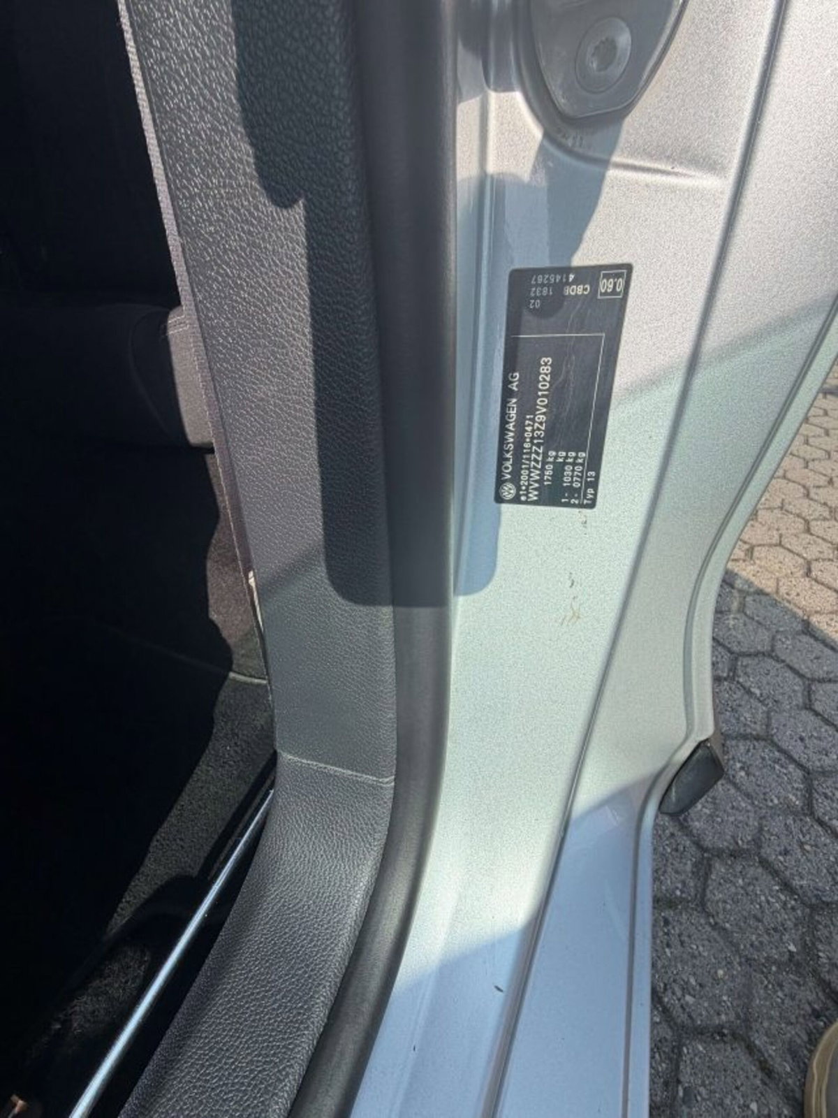 Volkswagen Scirocco 2.0 TDI 140CV DPF (3)