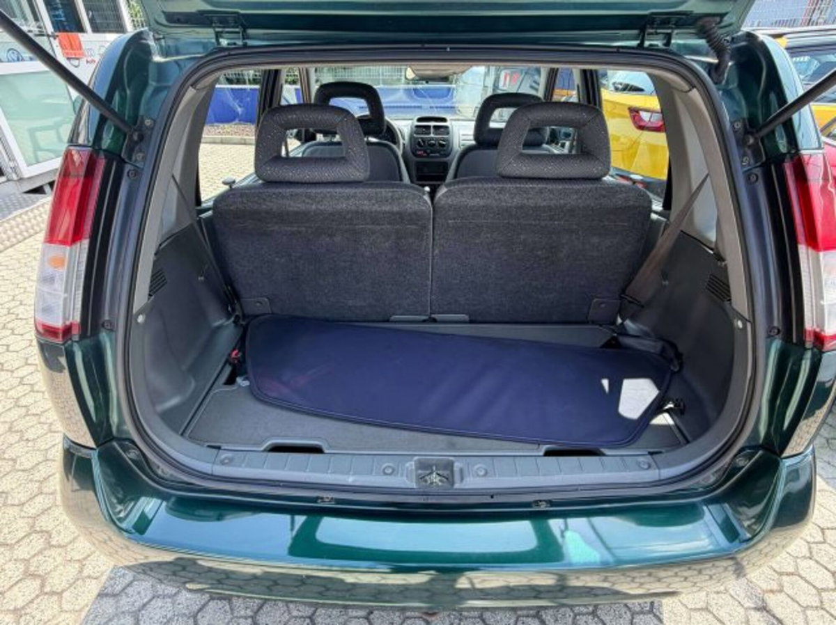 Suzuki Ignis 1.3i 16V cat 4WD GL (12)
