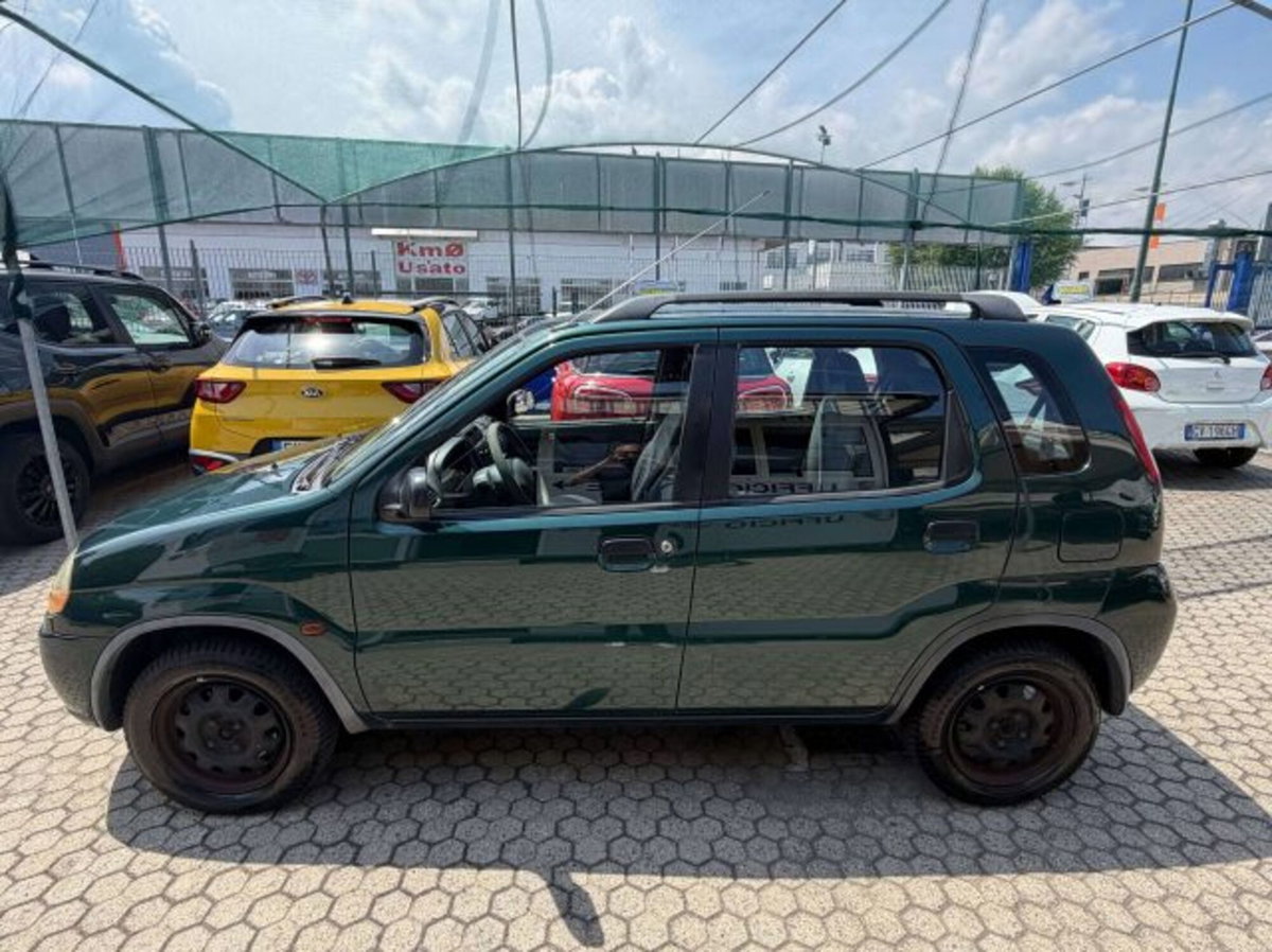 Suzuki Ignis 1.3i 16V cat 4WD GL (2)