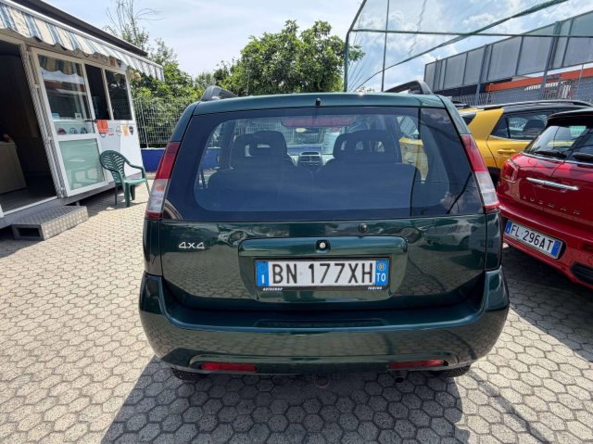 Suzuki Ignis 1.3i 16V cat 4WD GL (3)