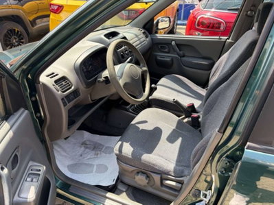 Suzuki Ignis 1.3i 16V cat 4WD GL (6)