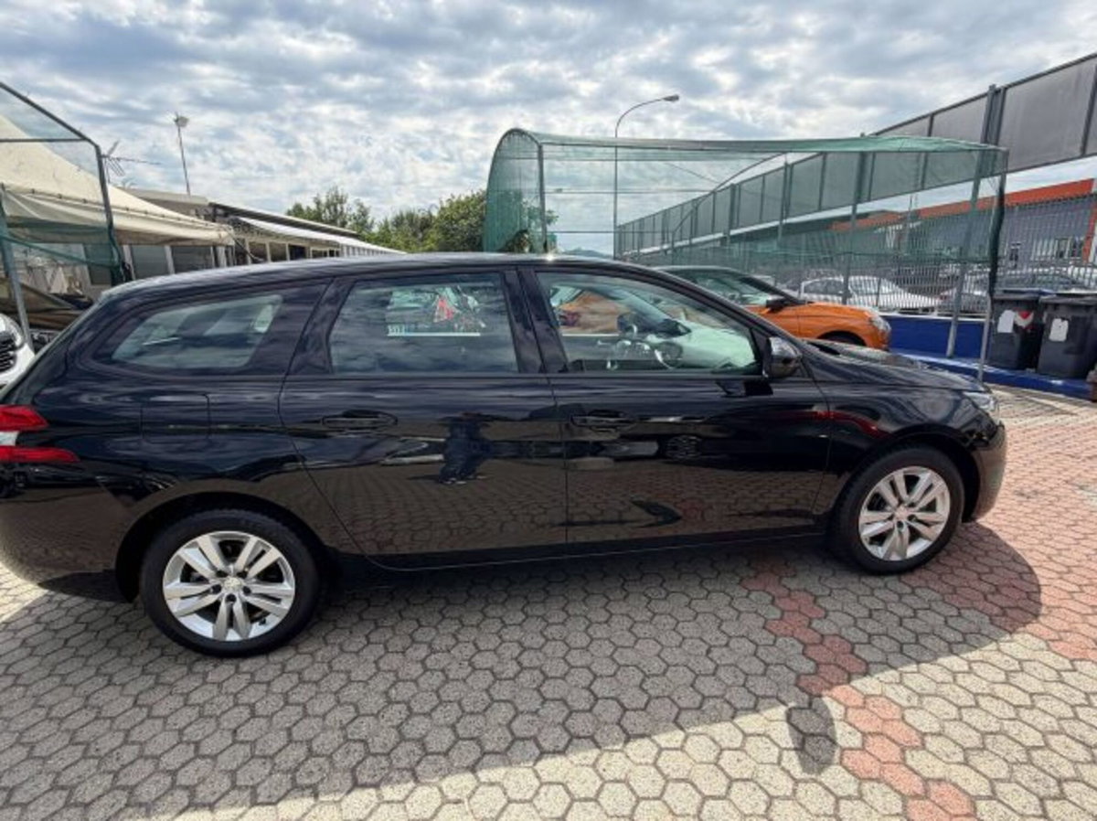Peugeot 308 SW 1.5 bluehdi Active Pack s&s 130cv eat8 (3)