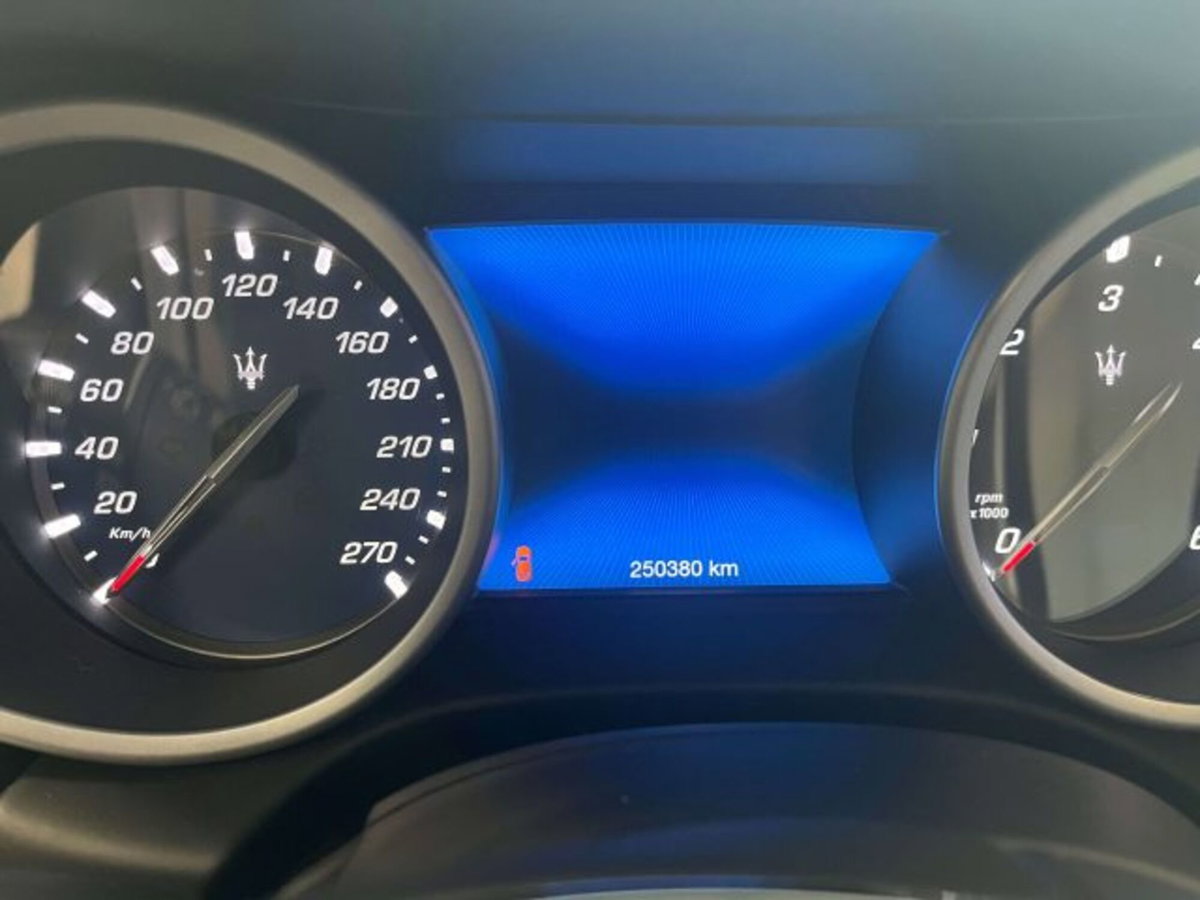 Maserati Ghibli Ghibli V6 Diesel (12)