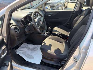 Fiat Punto 1.3 MJT II 75 CV 5 porte Street (7)