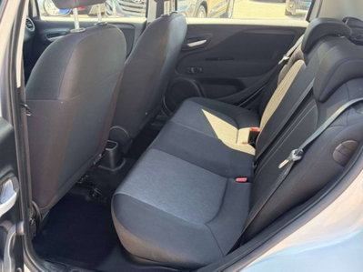 Fiat Punto 1.3 MJT II 75 CV 5 porte Street (8)