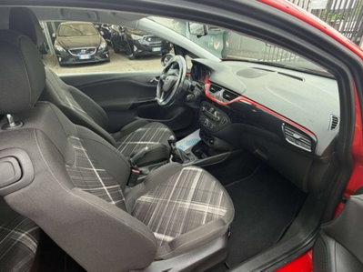 Opel Corsa Coupé 1.4 90CV GPL Tech b-Color (5)