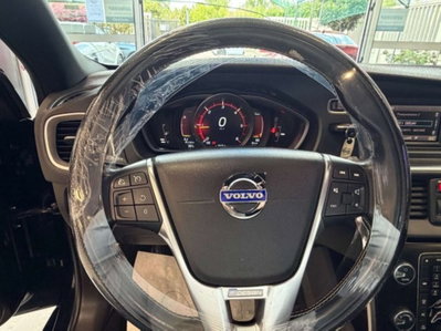 Volvo V40 D2 1.6 R-design Kinetic (11)