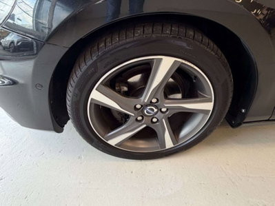 Volvo V40 D2 1.6 R-design Kinetic (14)