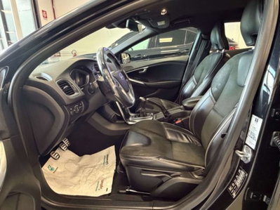 Volvo V40 D2 1.6 R-design Kinetic (6)