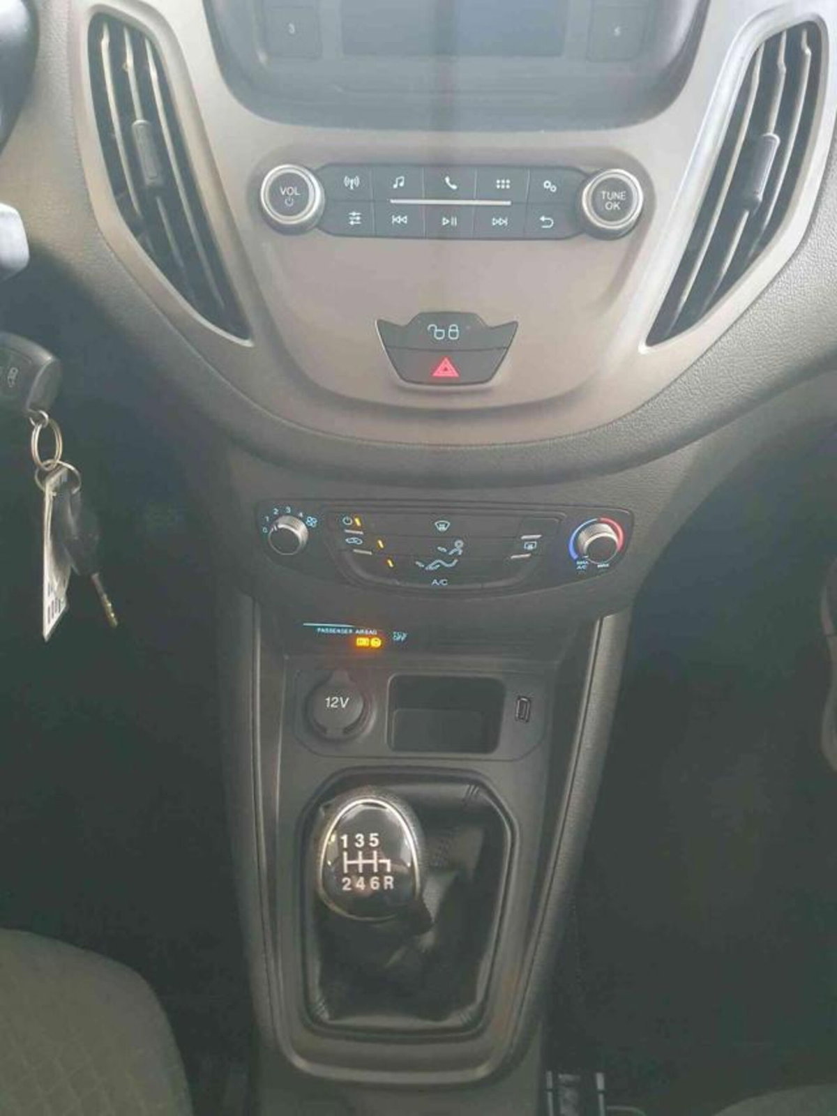 Ford Tourneo Courier 1.0 EcoBoost 100 CV Plus (15)