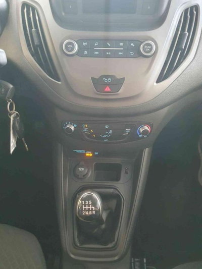 Ford Tourneo Courier 1.0 EcoBoost 100 CV Plus (15)