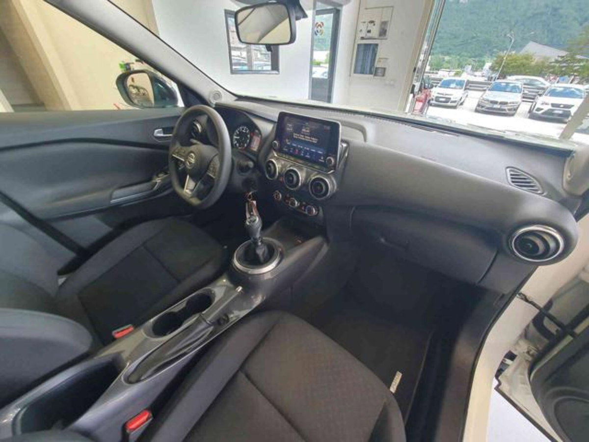 Nissan Juke 1.0 dig-t Acenta 114cv (14)